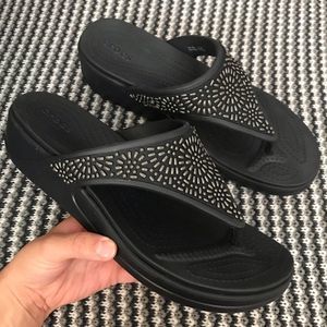 Crocs sandal flip flop women’s shoe size 10